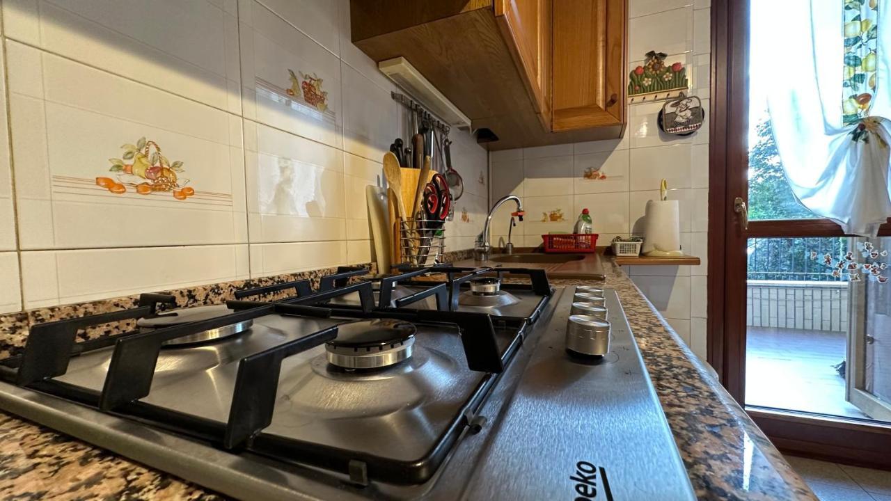 Dehomes - Two Bedrooms, Terrace, Wi-fi, Tram To Centre & Rho Fiera Apartment Mailand