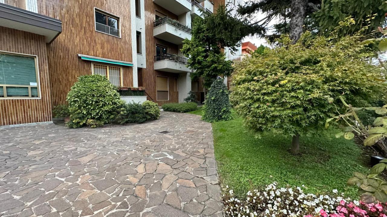 Dehomes - Two Bedrooms, Terrace, Wi-fi, Tram To Centre & Rho Fiera Apartment Mailand