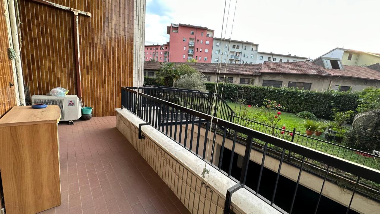 Dehomes - Two Bedrooms, Terrace, Wi-fi, Tram To Centre & Rho Fiera Appartamento